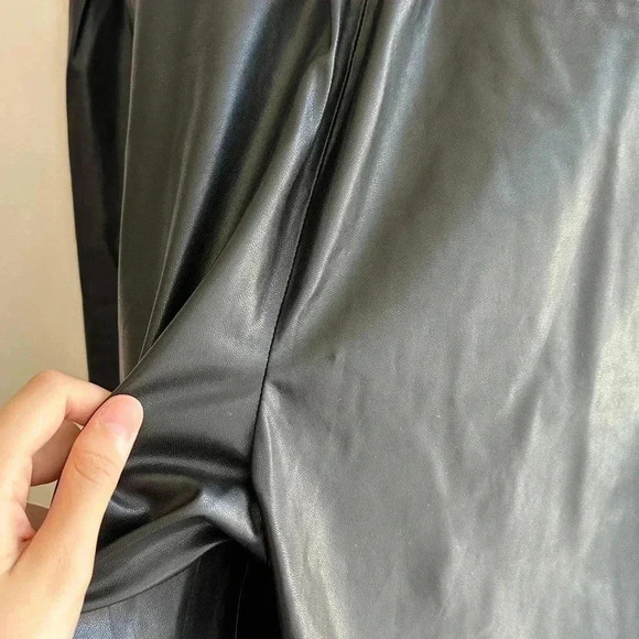 Blank NYC Faux Leather Wide Leg Pants, Black, Size Large - Picture 12 of 16